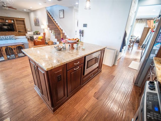 8986 FULLERWOOD AVENUE, Orlando, FL 32832