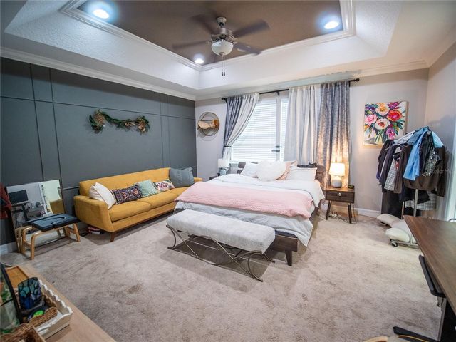 8986 FULLERWOOD AVENUE, Orlando, FL 32832