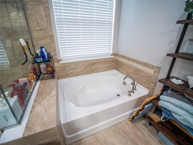 8986 FULLERWOOD AVENUE, Orlando, FL 32832