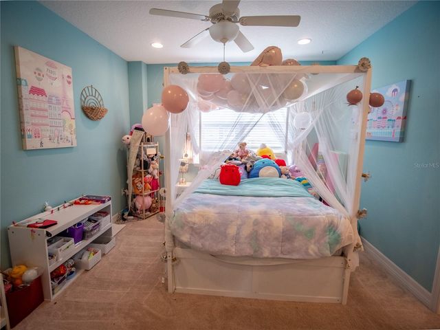 8986 FULLERWOOD AVENUE, Orlando, FL 32832