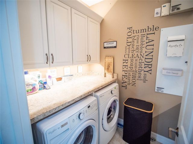 8986 FULLERWOOD AVENUE, Orlando, FL 32832