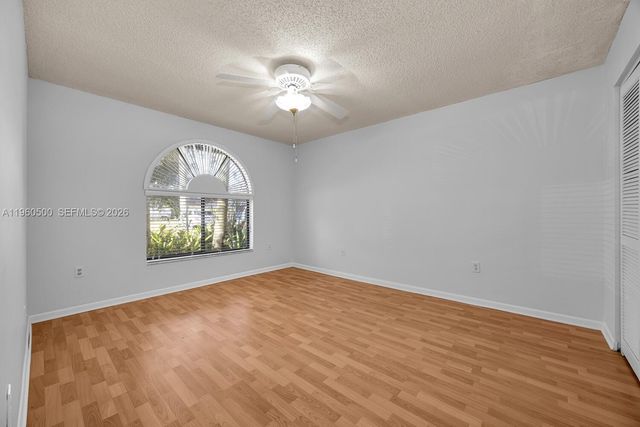 10635 SW 158th Pl, Miami, FL 33196