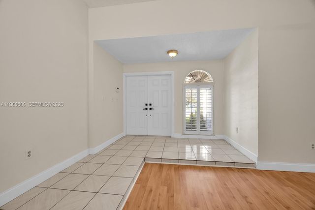 10635 SW 158th Pl, Miami, FL 33196