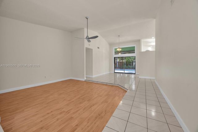 10635 SW 158th Pl, Miami, FL 33196