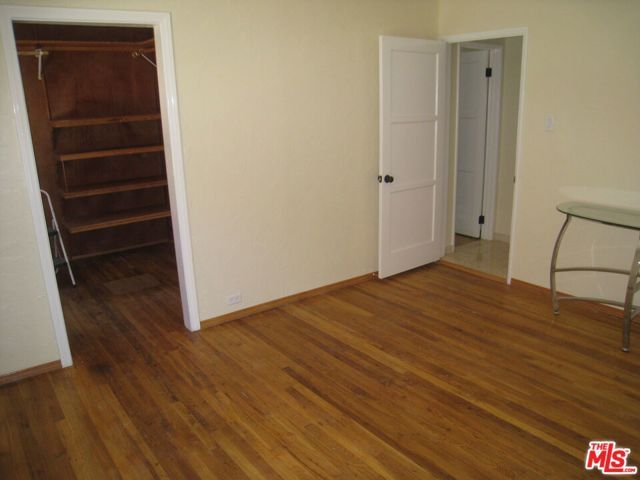 9814 Baden Avenue, Chatsworth (los Angeles), CA 91311