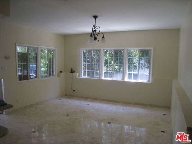 9814 Baden Avenue, Chatsworth (los Angeles), CA 91311