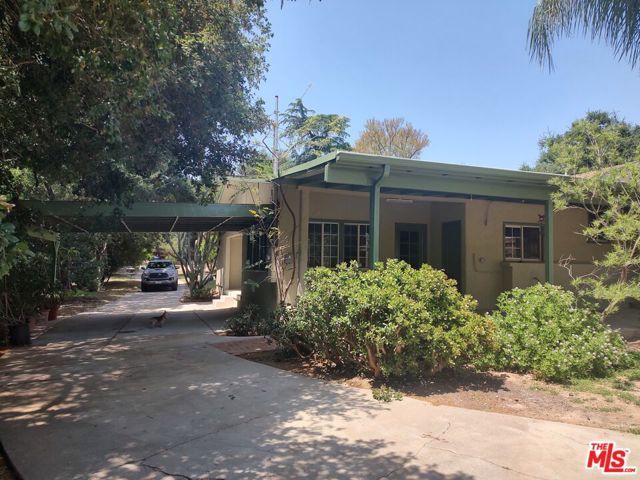 9814 Baden Avenue, Chatsworth (los Angeles), CA 91311