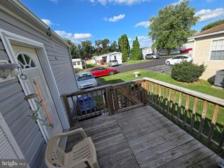 8 PENN VALLEY VILLAGE, Lititz, PA 17543