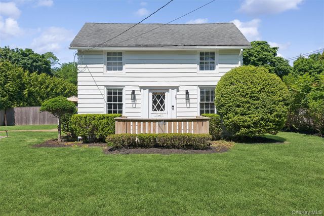 243 Sunset Avenue, Westhampton Beach, NY 11978