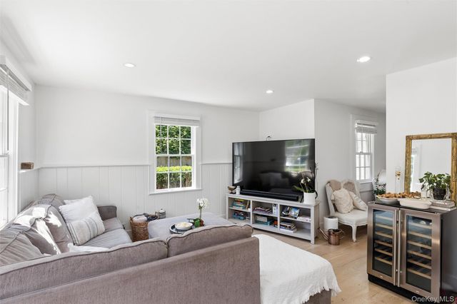 243 Sunset Avenue, Westhampton Beach, NY 11978