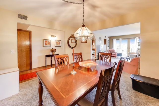 6121 N Northwest Highway 406, Chicago, IL 60631