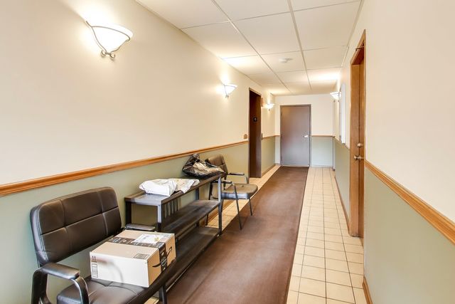 6121 N Northwest Highway 406, Chicago, IL 60631