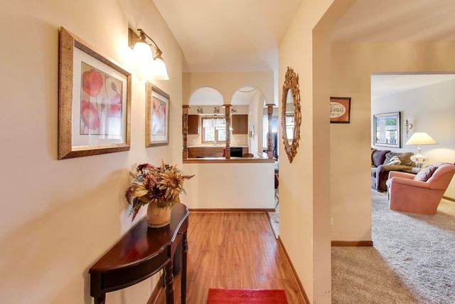 6121 N Northwest Highway 406, Chicago, IL 60631