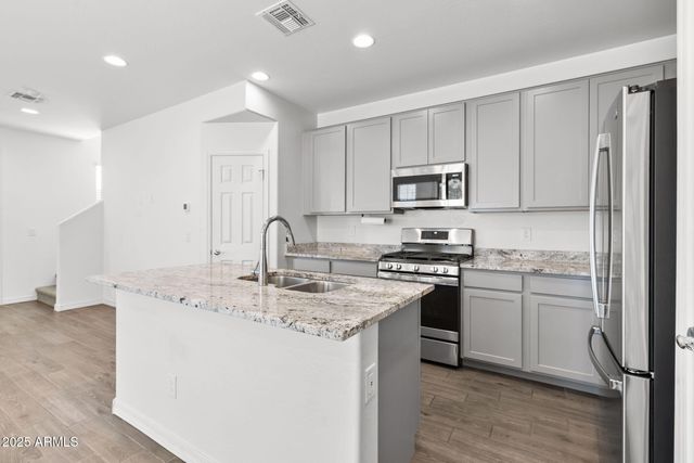 1334 W SPARROW Drive, San Tan Valley, AZ 85140