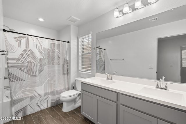 1334 W SPARROW Drive, San Tan Valley, AZ 85140