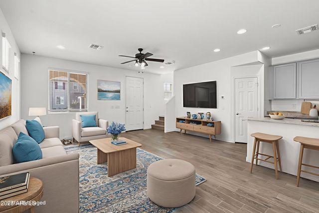 1334 W SPARROW Drive, San Tan Valley, AZ 85140