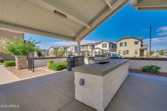 1334 W SPARROW Drive, San Tan Valley, AZ 85140