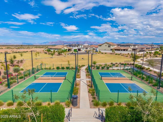 1334 W SPARROW Drive, San Tan Valley, AZ 85140