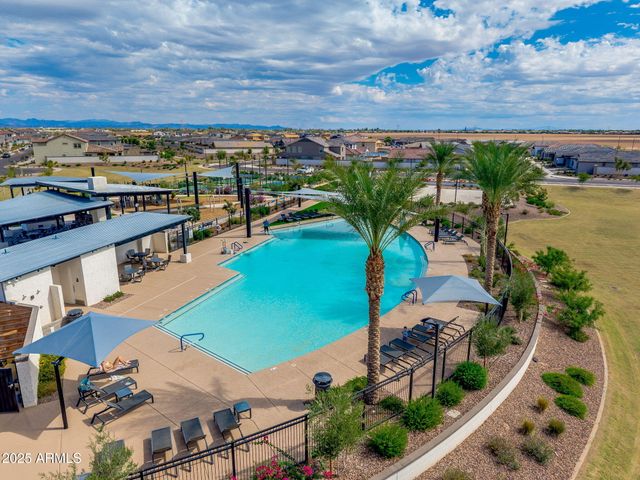 1334 W SPARROW Drive, San Tan Valley, AZ 85140