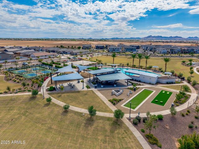 1334 W SPARROW Drive, San Tan Valley, AZ 85140