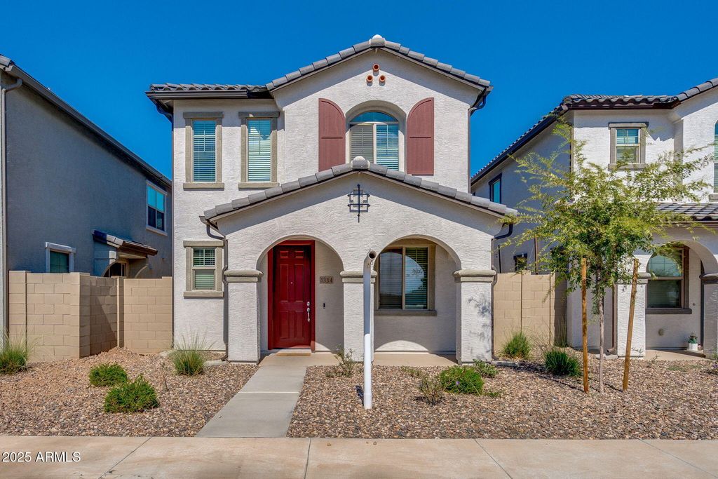 1334 W SPARROW Drive, San Tan Valley, AZ 85140