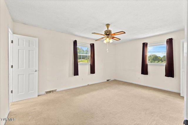 817 North Hills Drive, Johnson City, TN 37604