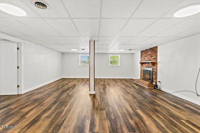 817 North Hills Drive, Johnson City, TN 37604