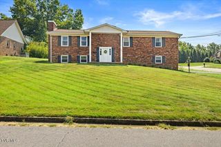 817 North Hills Drive, Johnson City, TN 37604
