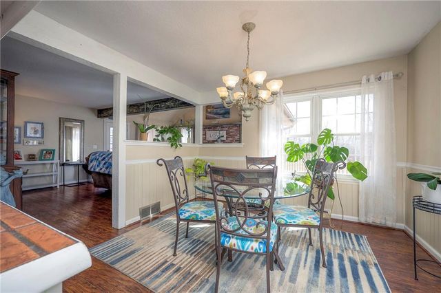 25401 Lone Pine Drive, Cleveland, MO 64734