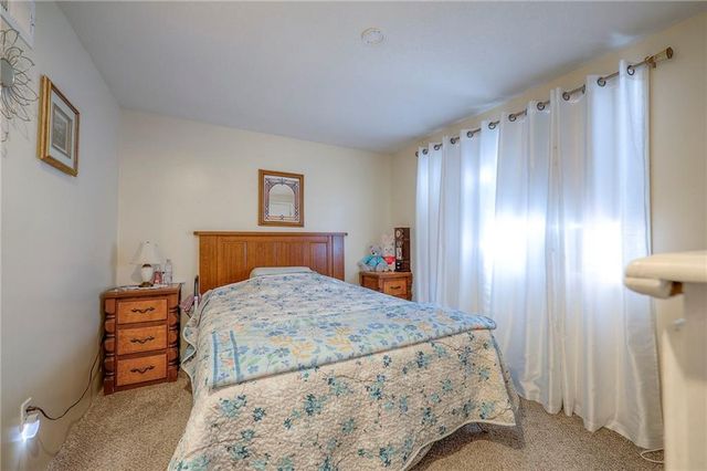 25401 Lone Pine Drive, Cleveland, MO 64734