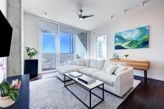 301 West Ave 1307, Austin, TX 78701