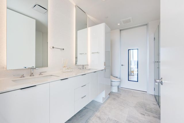 301 West Ave 1307, Austin, TX 78701