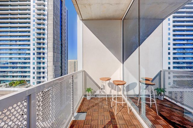 301 West Ave 1307, Austin, TX 78701