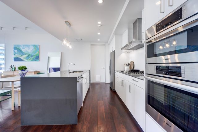 301 West Ave 1307, Austin, TX 78701