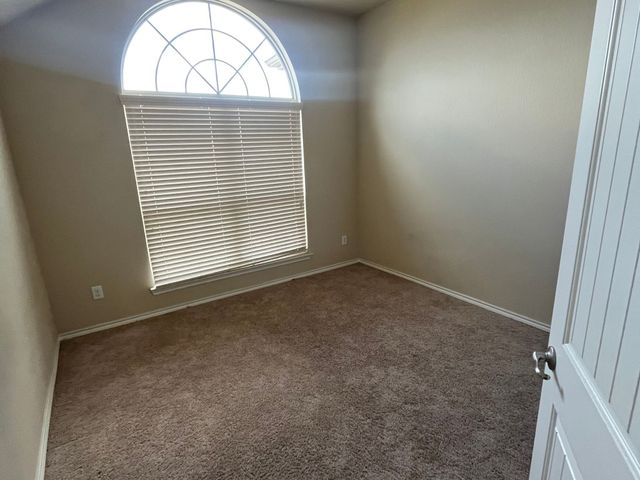 1213 Goffin Drive, Desoto, TX 75115
