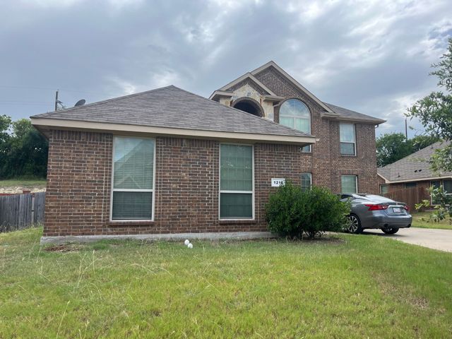 1213 Goffin Drive, Desoto, TX 75115