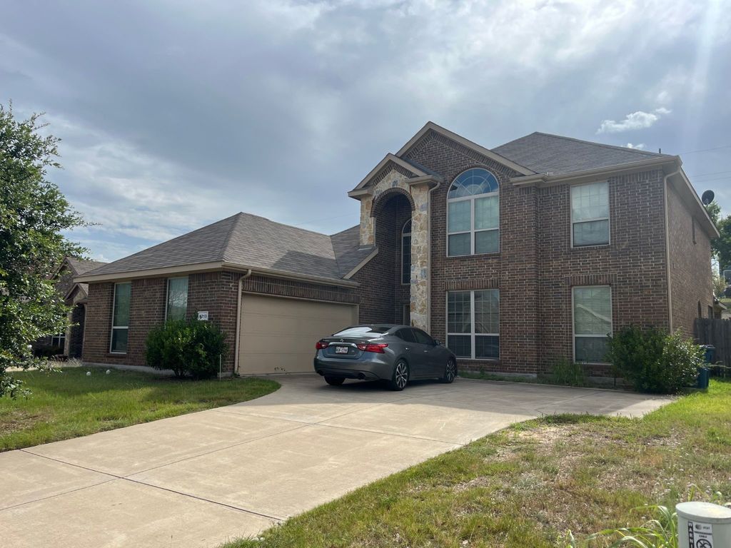 1213 Goffin Drive, Desoto, TX 75115