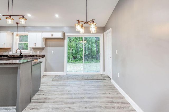 228 E Walnut Street Extension, Danville, OH 43014