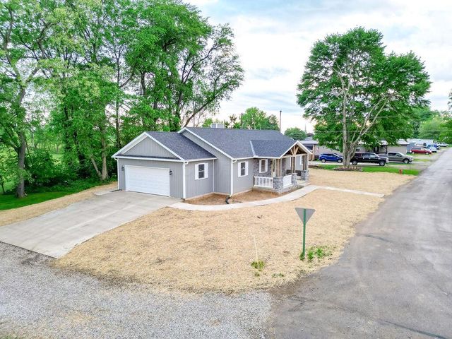 228 E Walnut Street Extension, Danville, OH 43014