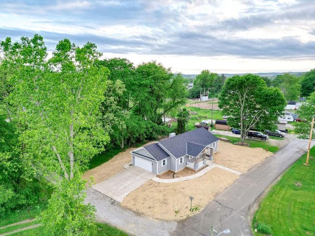 228 E Walnut Street Extension, Danville, OH 43014