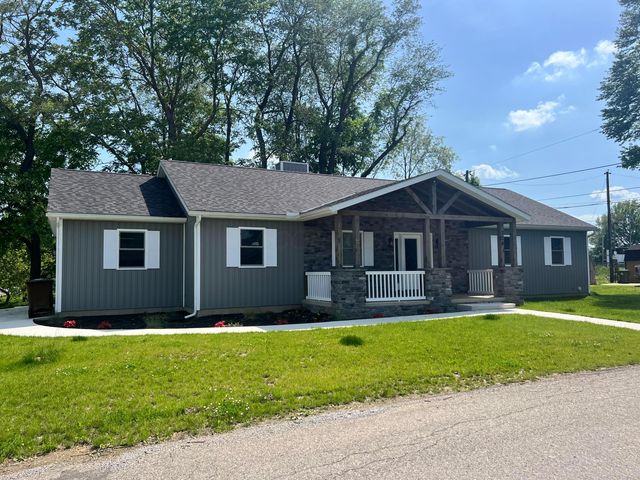 228 E Walnut Street Extension, Danville, OH 43014