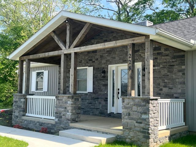 228 E Walnut Street Extension, Danville, OH 43014