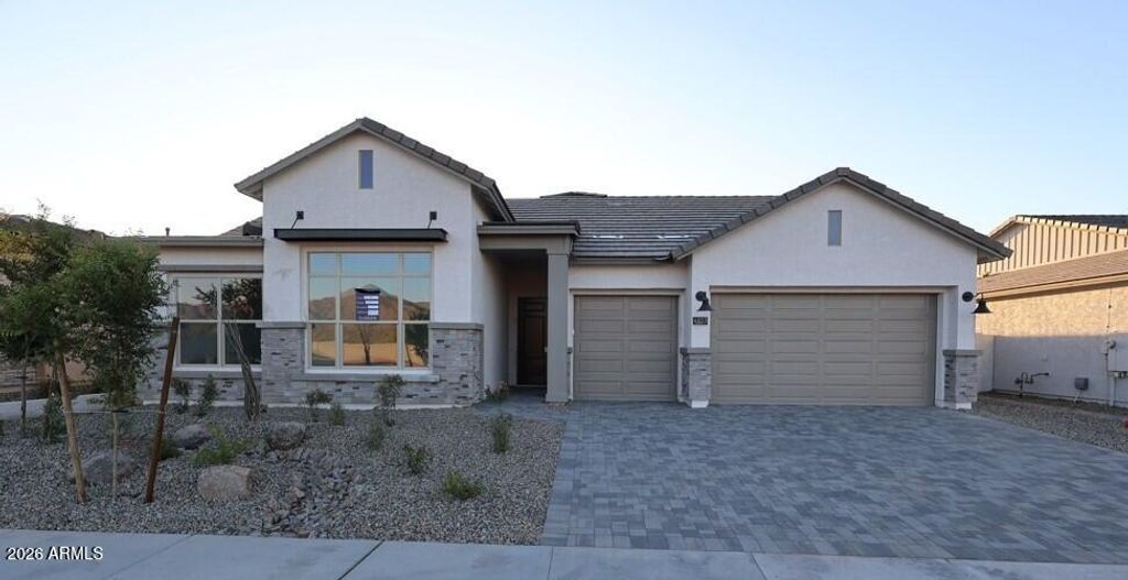 6823 N 190TH Drive, Waddell, AZ 85355