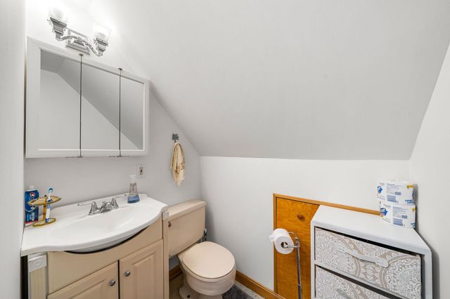 21 Chisholm Road, Kingston, NH 03848