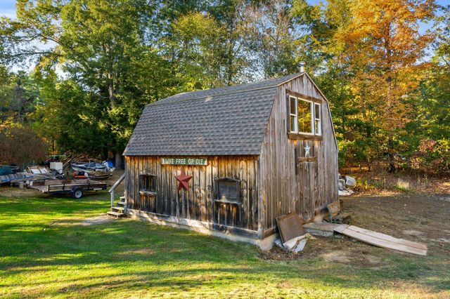 21 Chisholm Road, Kingston, NH 03848