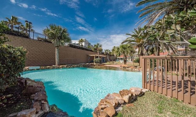 9520 Seawall Blvd 135, Galveston, TX 77554