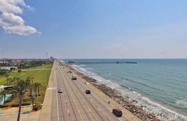 9520 Seawall Blvd 135, Galveston, TX 77554