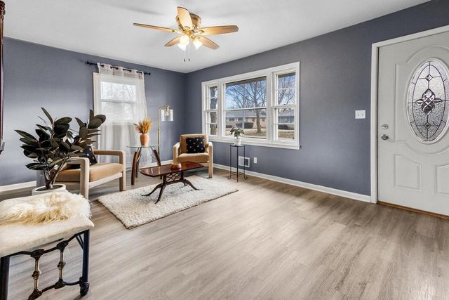 10500 W Rae AVENUE, Milwaukee, WI 53225