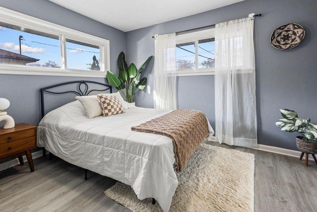 10500 W Rae AVENUE, Milwaukee, WI 53225