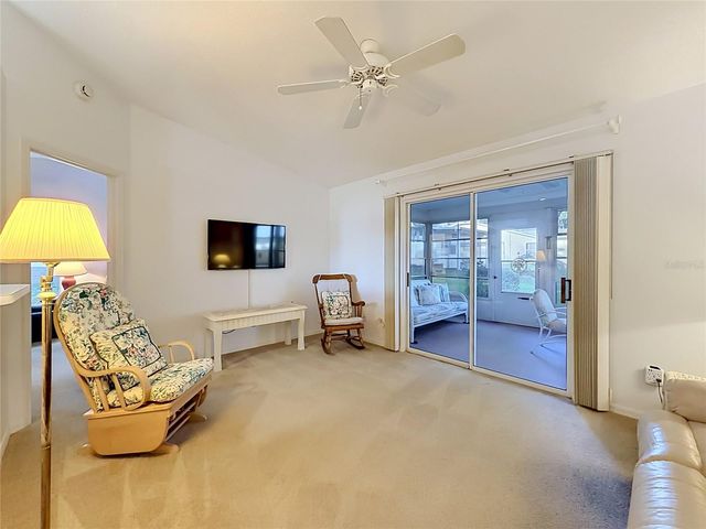 25014 PINE HILL, Leesburg, FL 34748